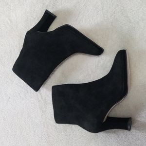 Vintage Ann Marino "High Tail" Black Suede Heeled Ankle Boots